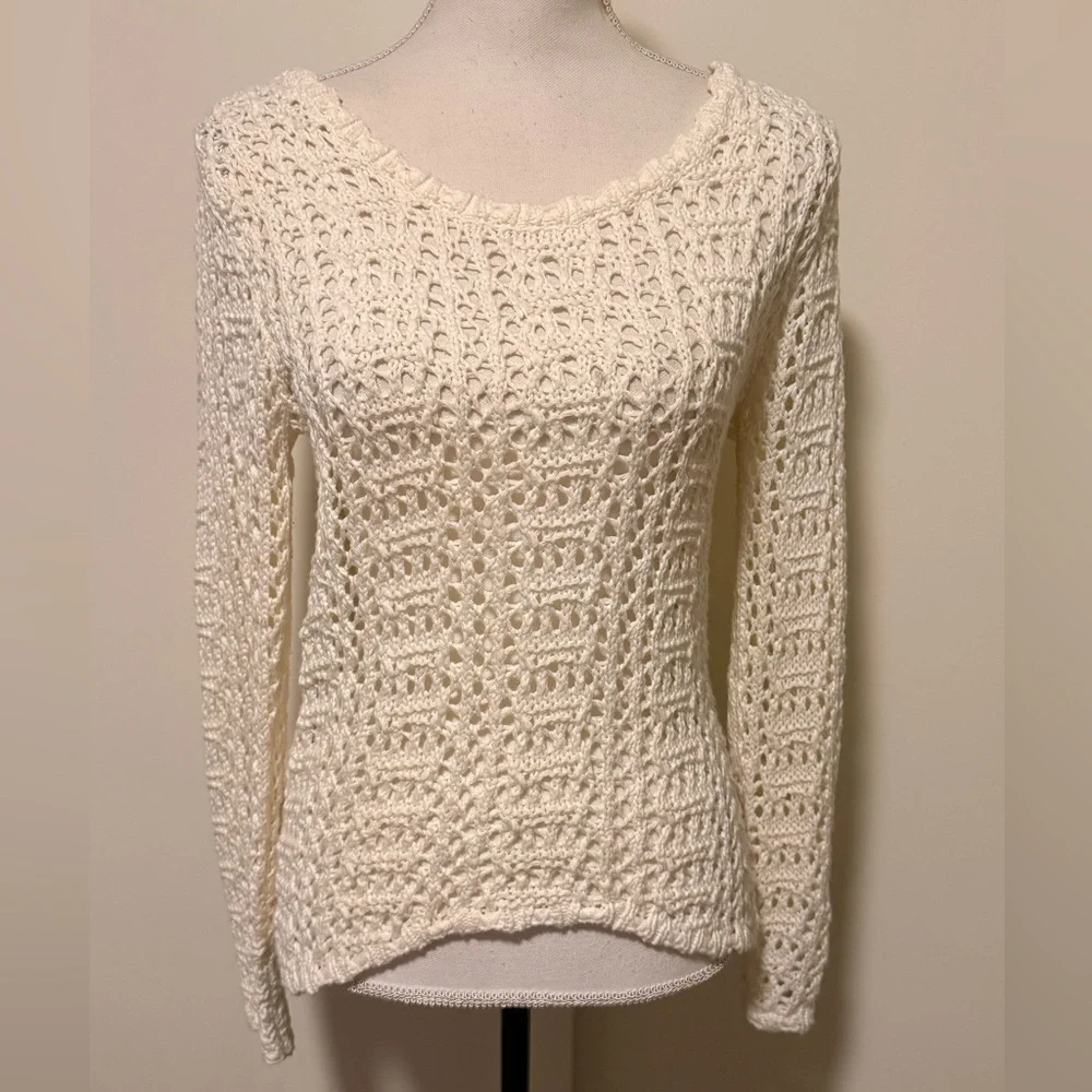 Venus crochet top size S